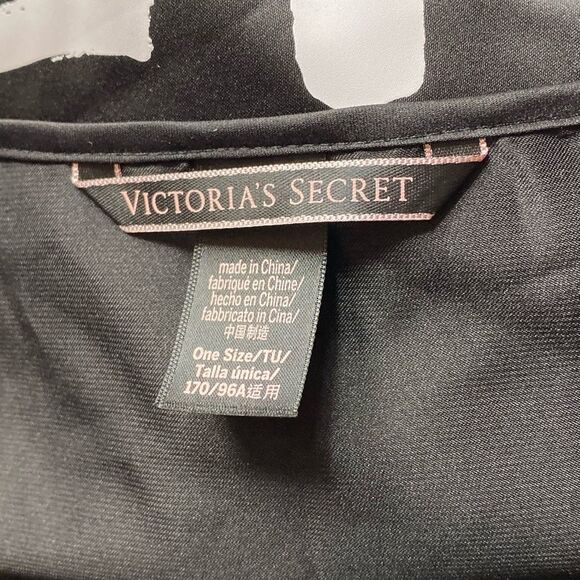 Victoria's Secret VS LOVE Robe Black - Picture 9 of 10